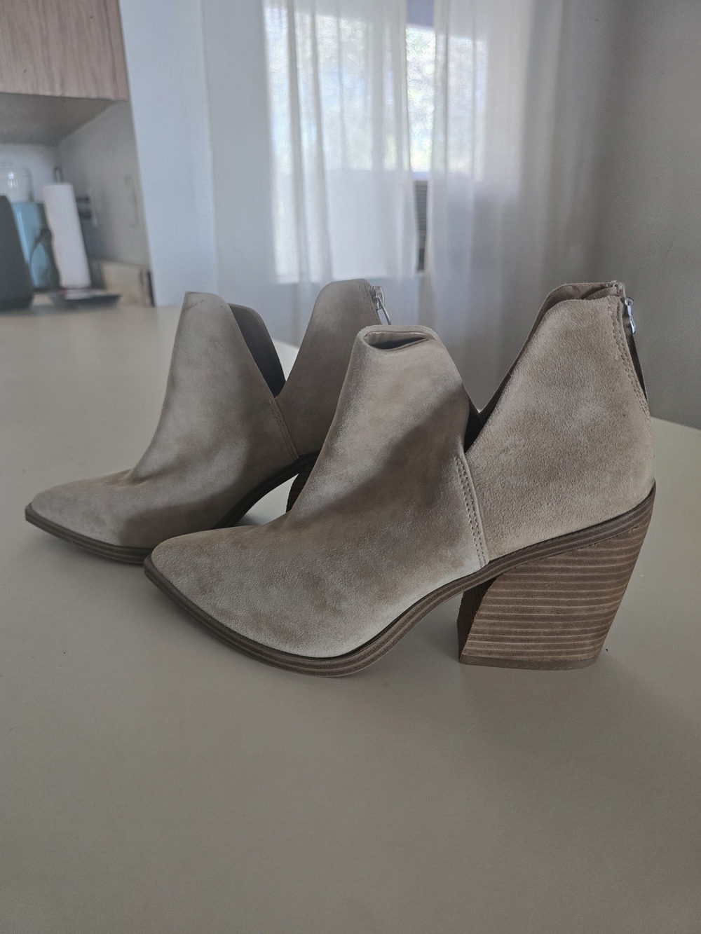 Steve Madden Alyse Tan Suede Cutout Ankle Booties Size 7